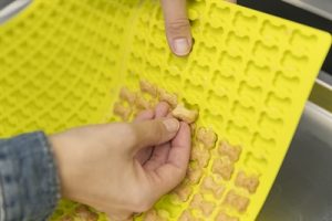 Trixie Bakmat Met Botjes Voor Hond Silicone - Afbeelding 8